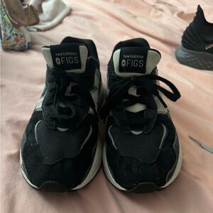 Black new balance x figs sneakers